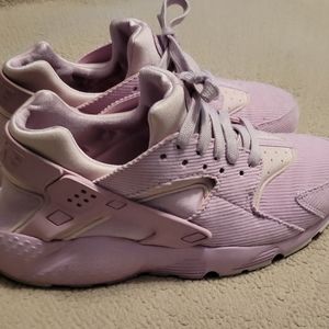 7Y pale pink corduroy Nike Hurache